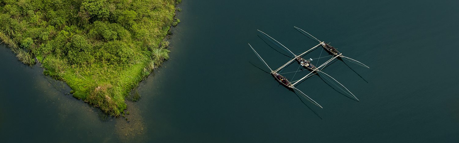 3 Days Gorilla trekking and Lake Kivu Adventure Canoeing in Mukungwa